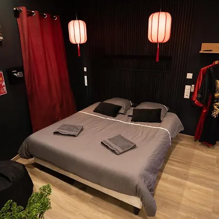 Ferienwohnung Capsule Japon - Jacuzzi - Netflix & Ecran Cinema - Xbox Trith-Saint-Leger Exterior foto