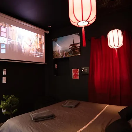 Ferienwohnung Capsule Japon - Jacuzzi - Netflix & Ecran Cinema - Xbox Trith-Saint-Leger Exterior foto