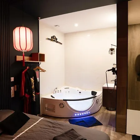 Ferienwohnung Capsule Japon - Jacuzzi - Netflix & Ecran Cinema - Xbox Trith-Saint-Leger Exterior foto