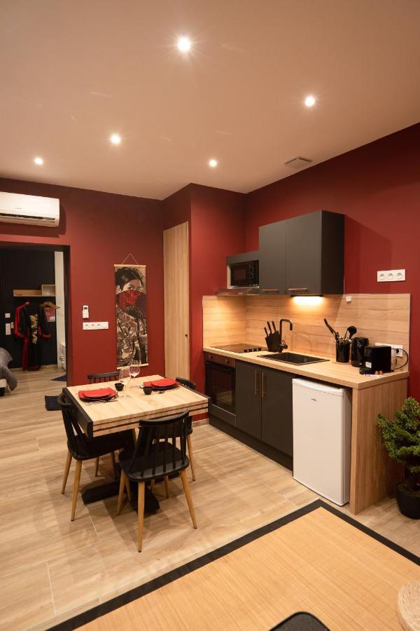 Apartment Capsule Japon - Jacuzzi - Netflix & Ecran Cinema - Xbox *
